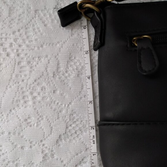 Nwot, stone mountain crossbody - Picture 2 of 9